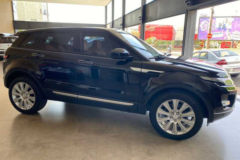 RANGE ROVER EVOQUE 2.2 SDA PRESTIGE 4X4 16V DIESEL 4P AUTOMÁTICO ANO 2015 COR PRETO